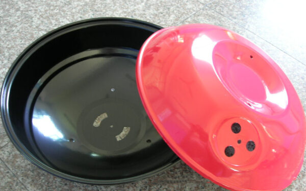 Portable Round Tabletop Charcoal Grill - Image 4