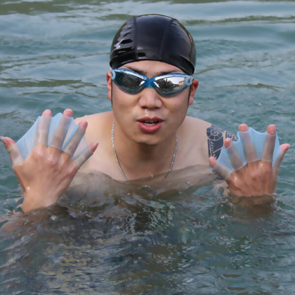 Finger Webbing Swim Paddle Gloves - Image 8